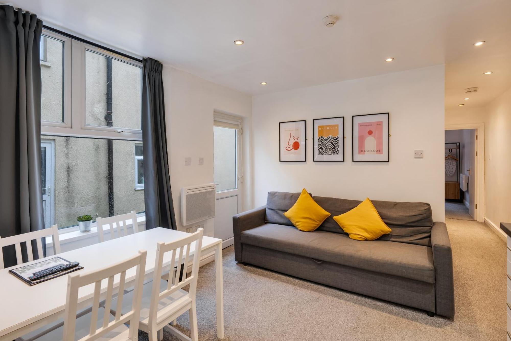 2 Bedroom Aprtmnt For Upto 6 Nr Centre, Uni &Parks Cardiff Zewnętrze zdjęcie